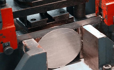 渭南影响双金属带锯条使用寿命的主要因素有哪些？